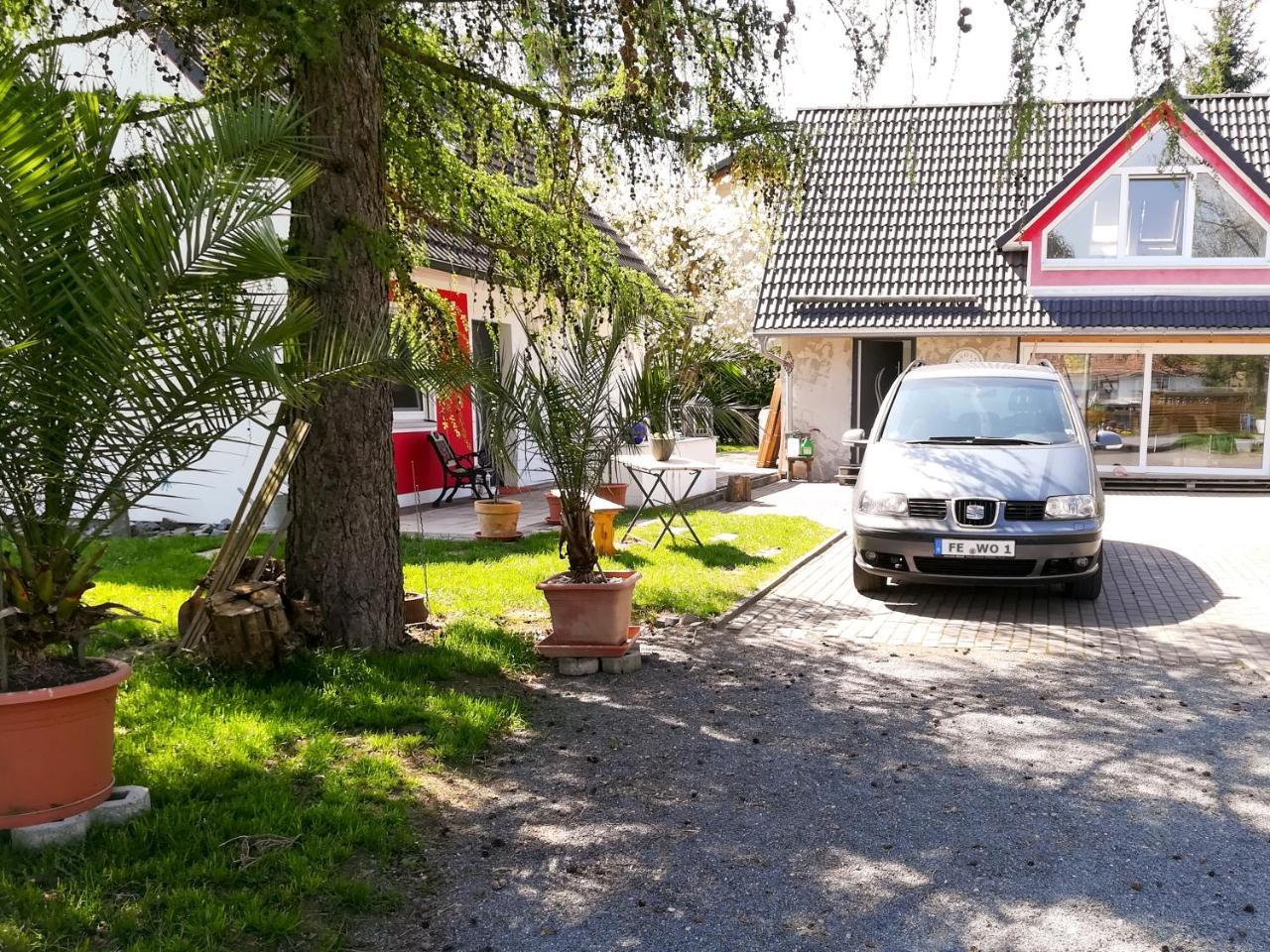 Ferienhaus Goermer Mit Wasserbett Schmölln Extérieur photo